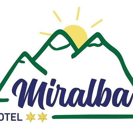 Hotel Miralba Alba de los Cardaños Exteriör bild